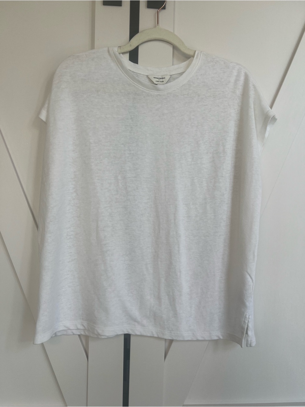 Banana Republic Off White Short Sleeve Crew Tee